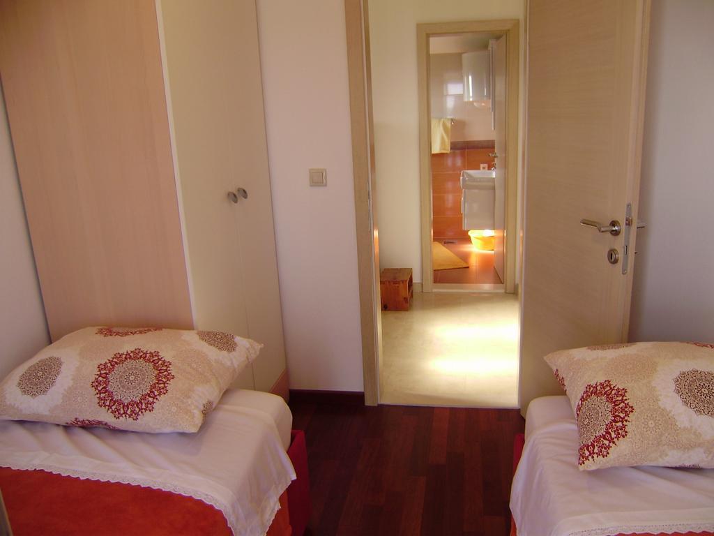 Apartment Lenka Zavala Zimmer foto