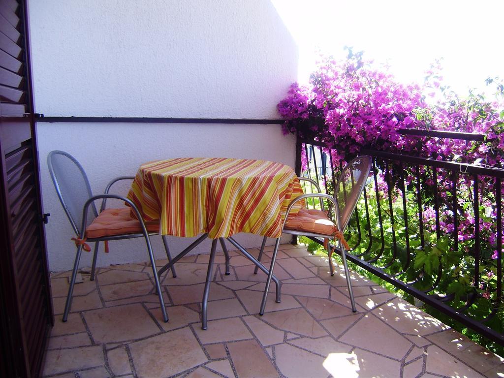Apartment Lenka Zavala Zimmer foto